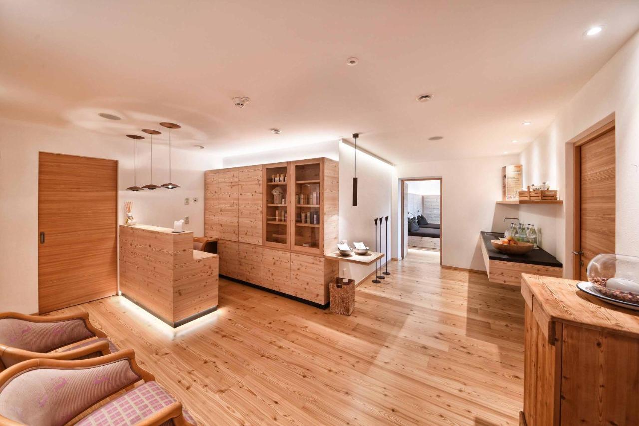 Hotel & Gasthof Zum Hirschen 산 제네시오 아테시노 외부 사진
